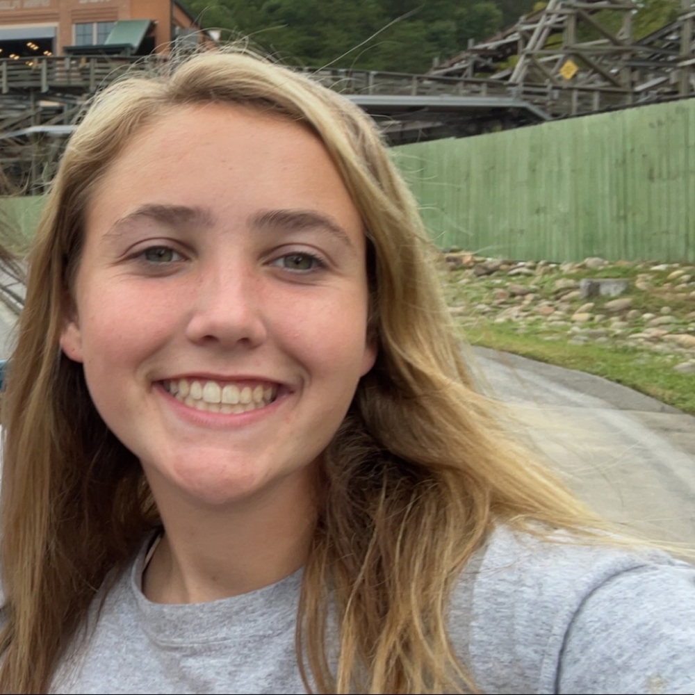 Meet your Posher, Macey